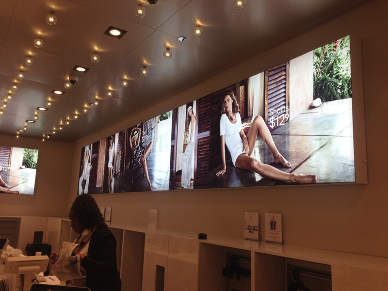 H&M uses Backlit Fabric with Edgeless Frame Light Boxes