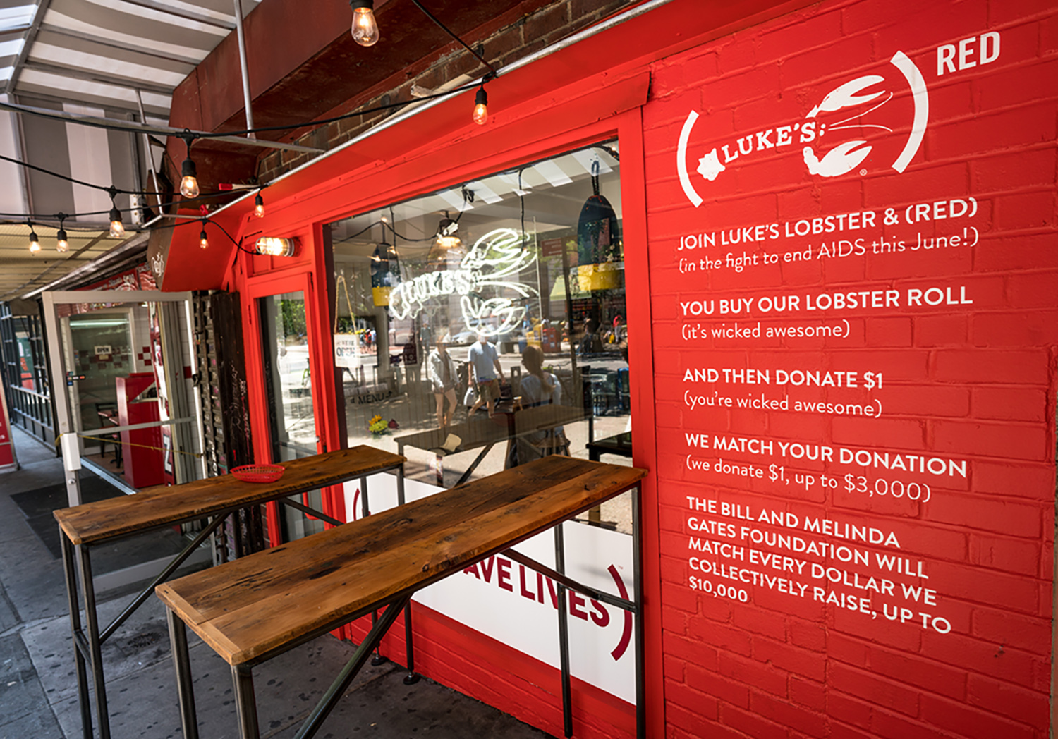 Printed Vinyl That Gives the Effect of Paint on Brick Walls