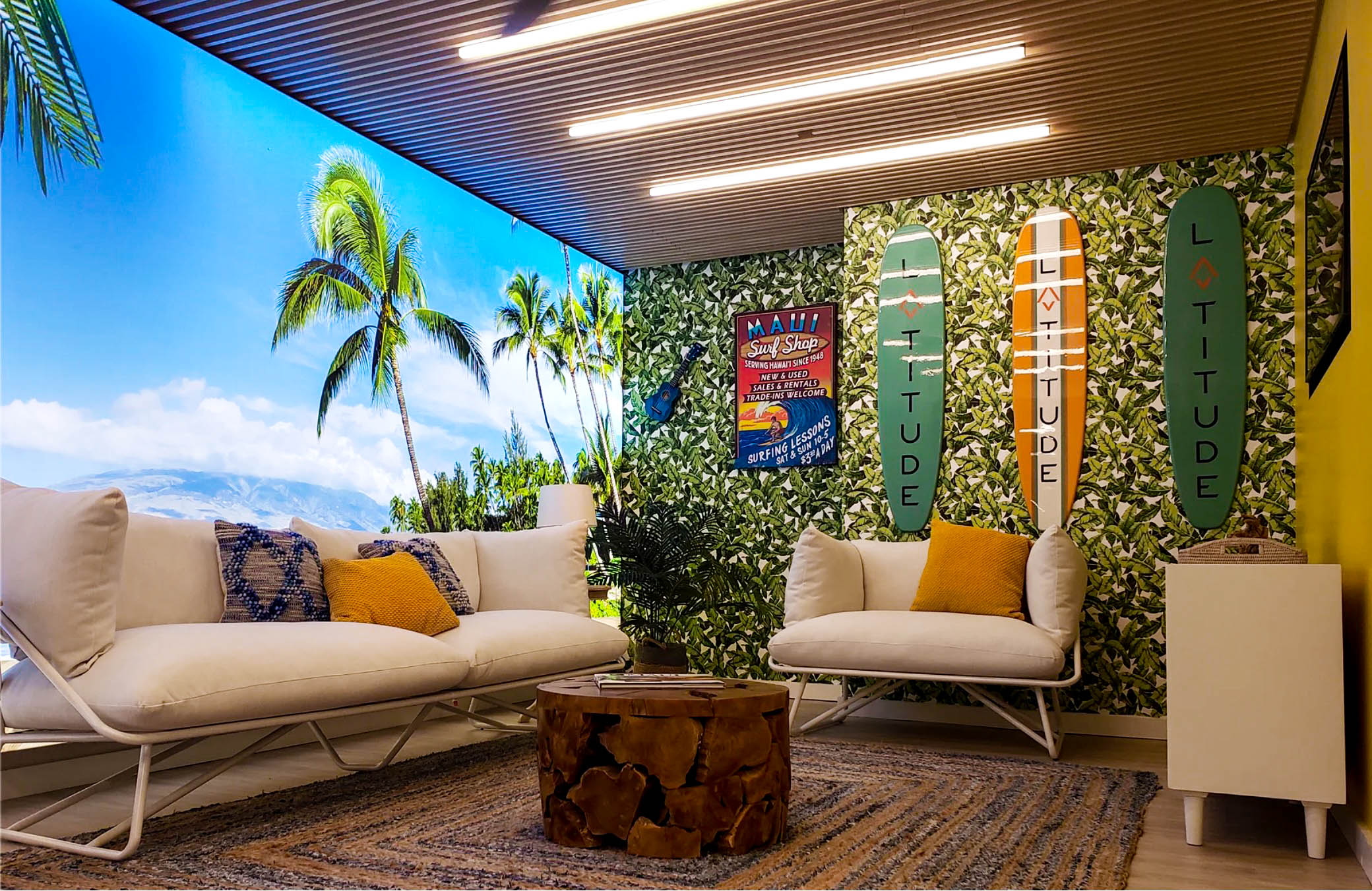 What’s the Difference Between Dye-Sublimation vs. UV Printing for SEG Fabric?