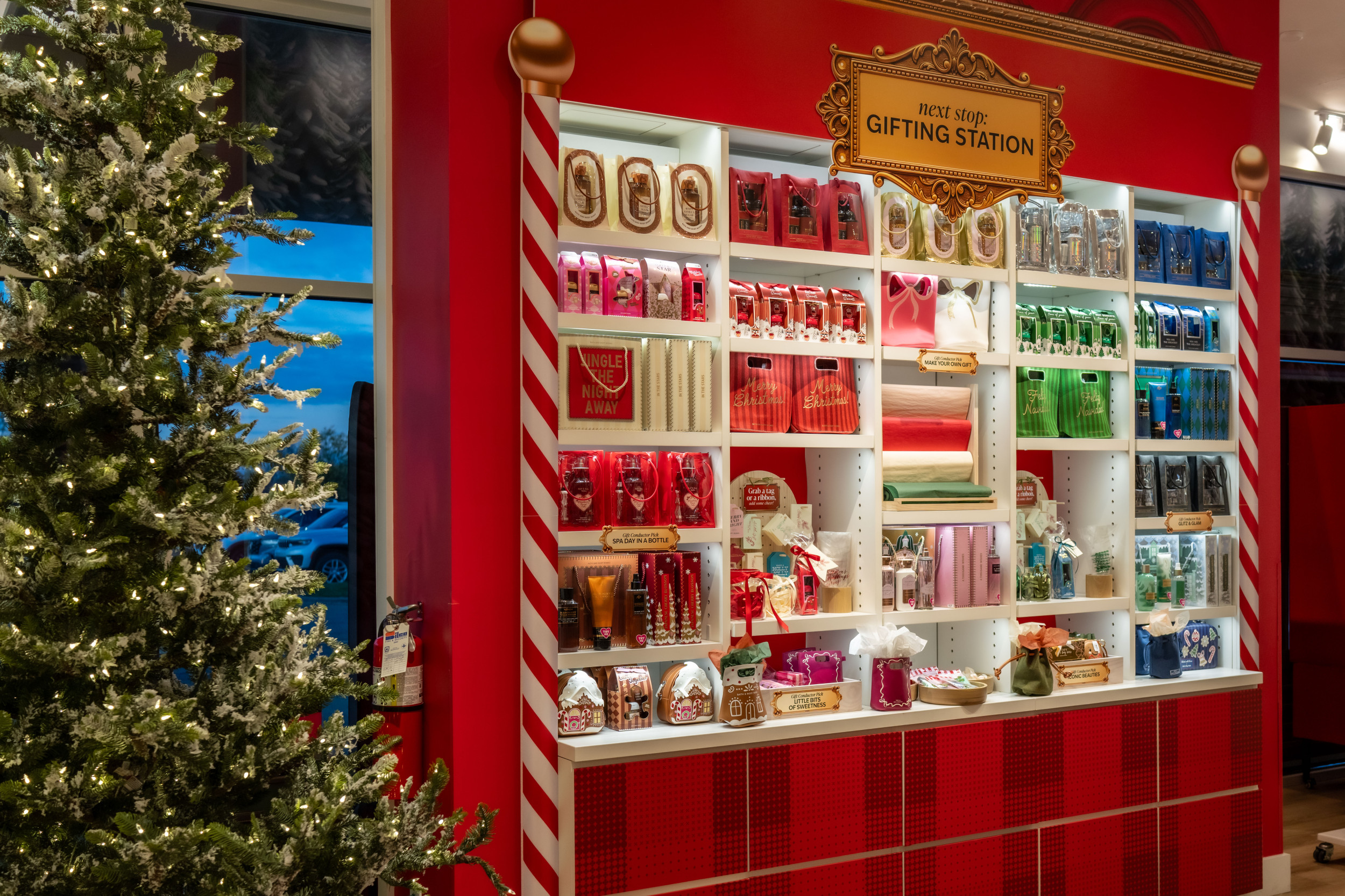 Bath & Body Works Unveils Holiday Campaign and Multisensory Pop‑Ups
