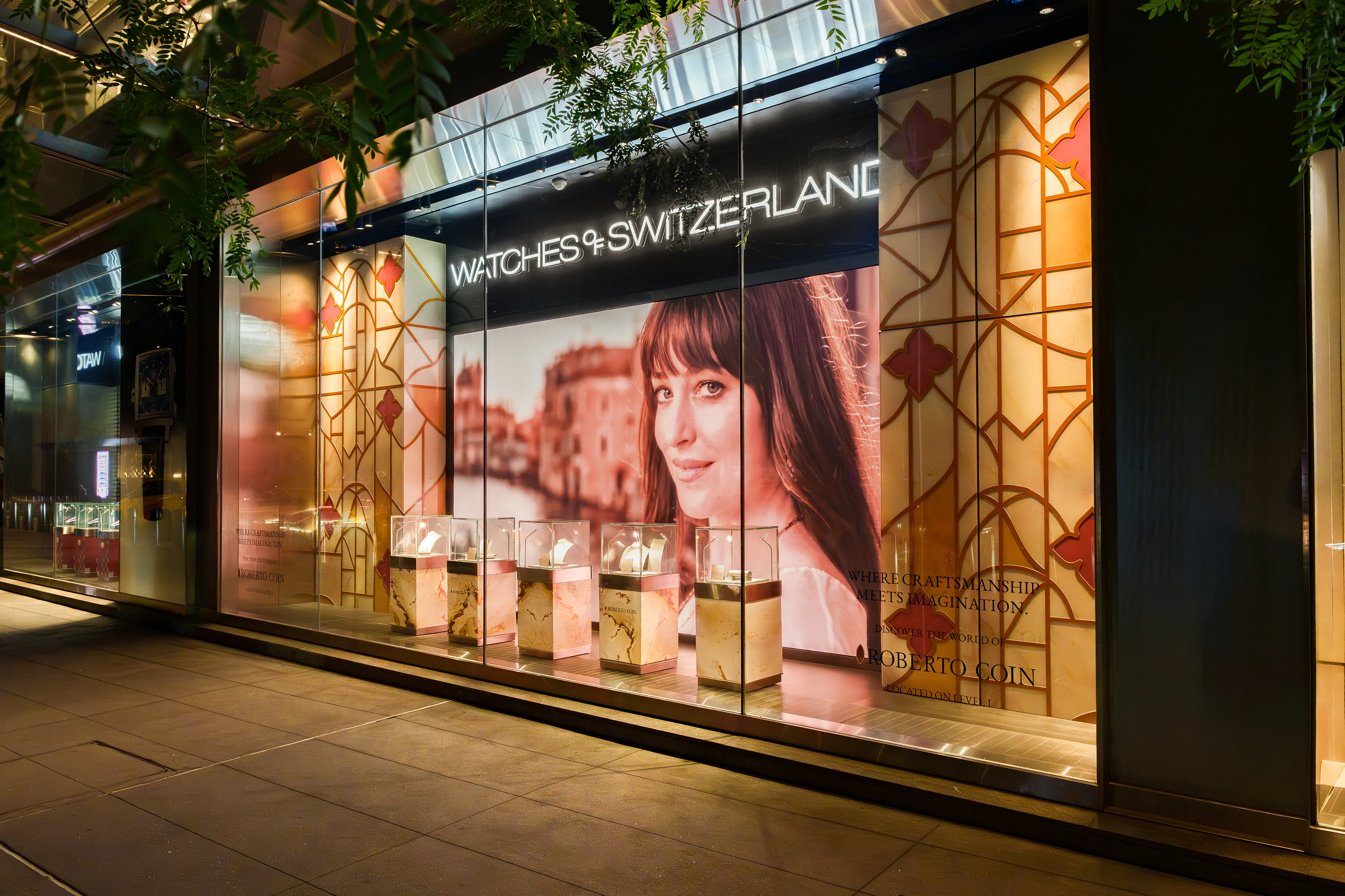 Window Displays Bring Roberto Coin to Life at Hudson Yards