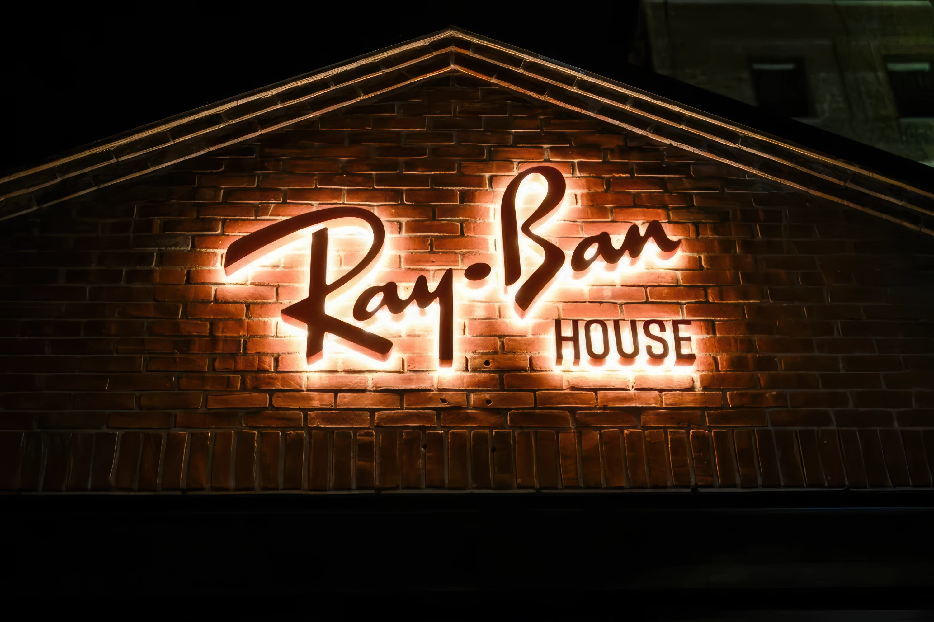Ray-Ban House in NYC’s SoHo Blends Eyewear, Food, Music and Customization