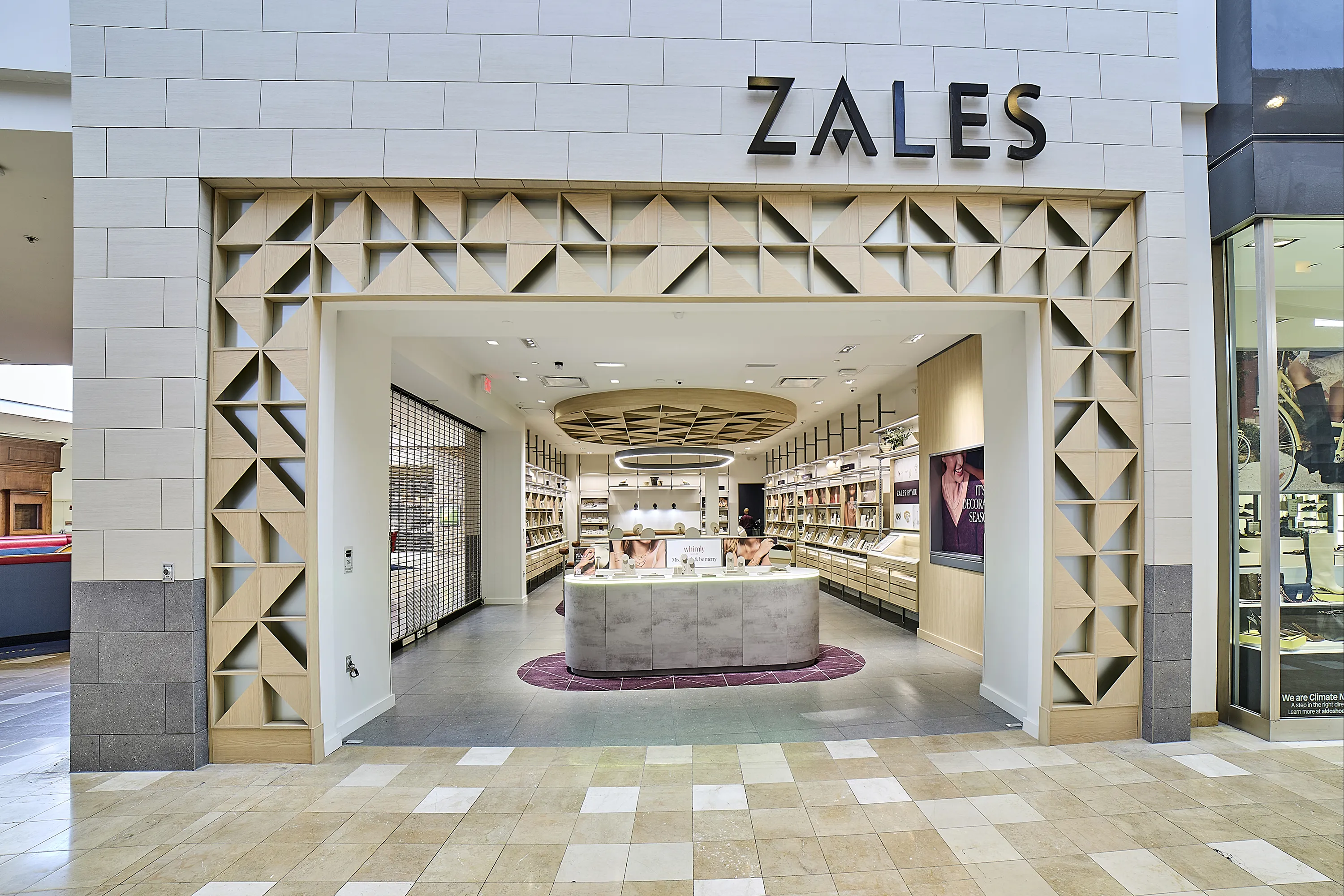 Zales Unveils New Retail Store Design with Modern Elements